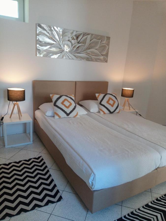 Accommodation Zara Вуковар Екстериор снимка